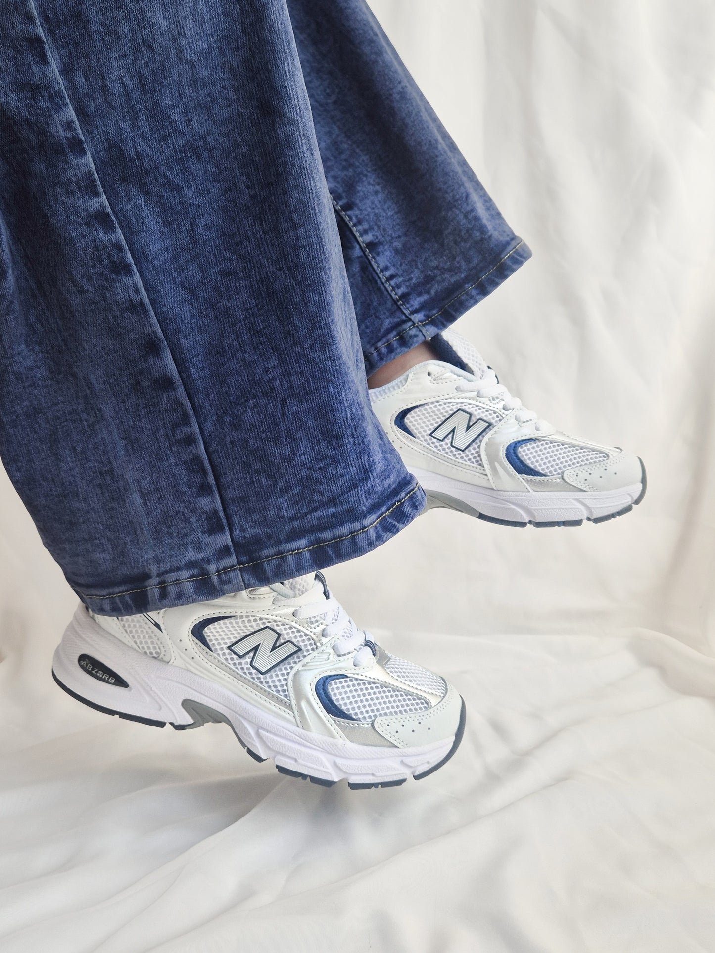 NB 530 Grey (Dark blue)