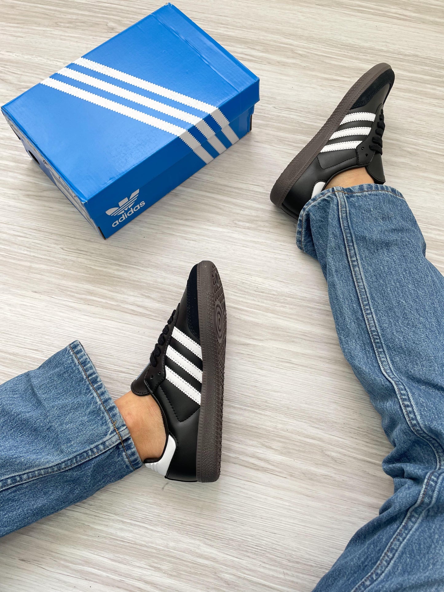 Samba OG Black W Gum