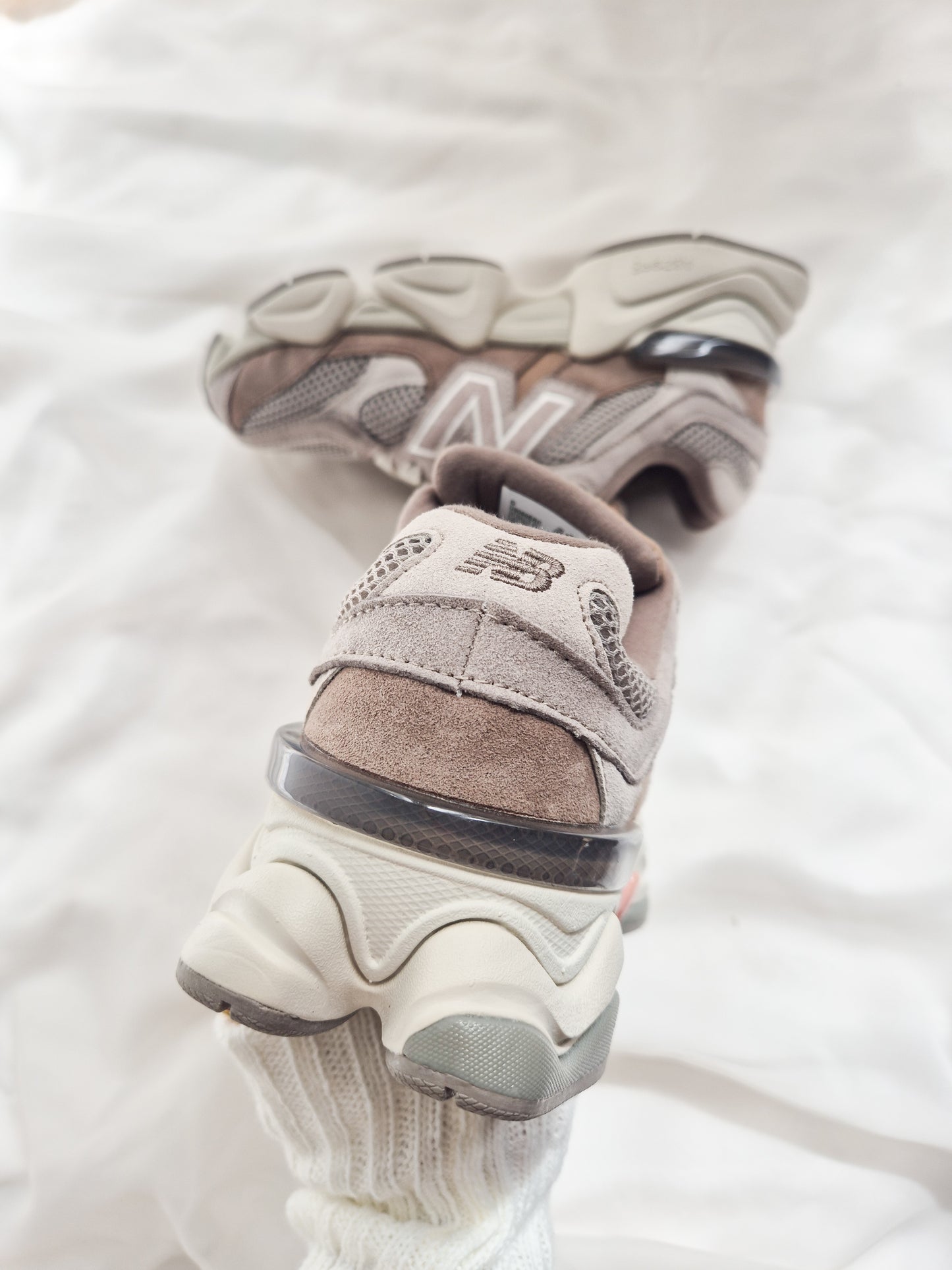 NB 9060 Mushroom / Arid Stone