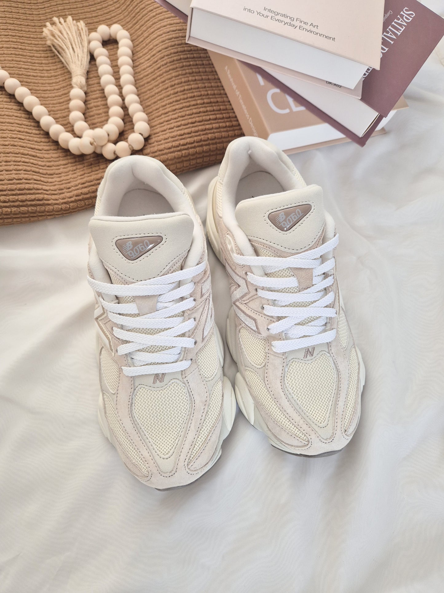 NB 9060 Moonbeam beige