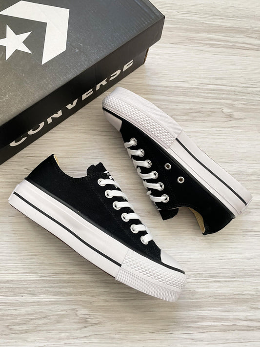 Chuck Taylor All Star Lift
Platform Low