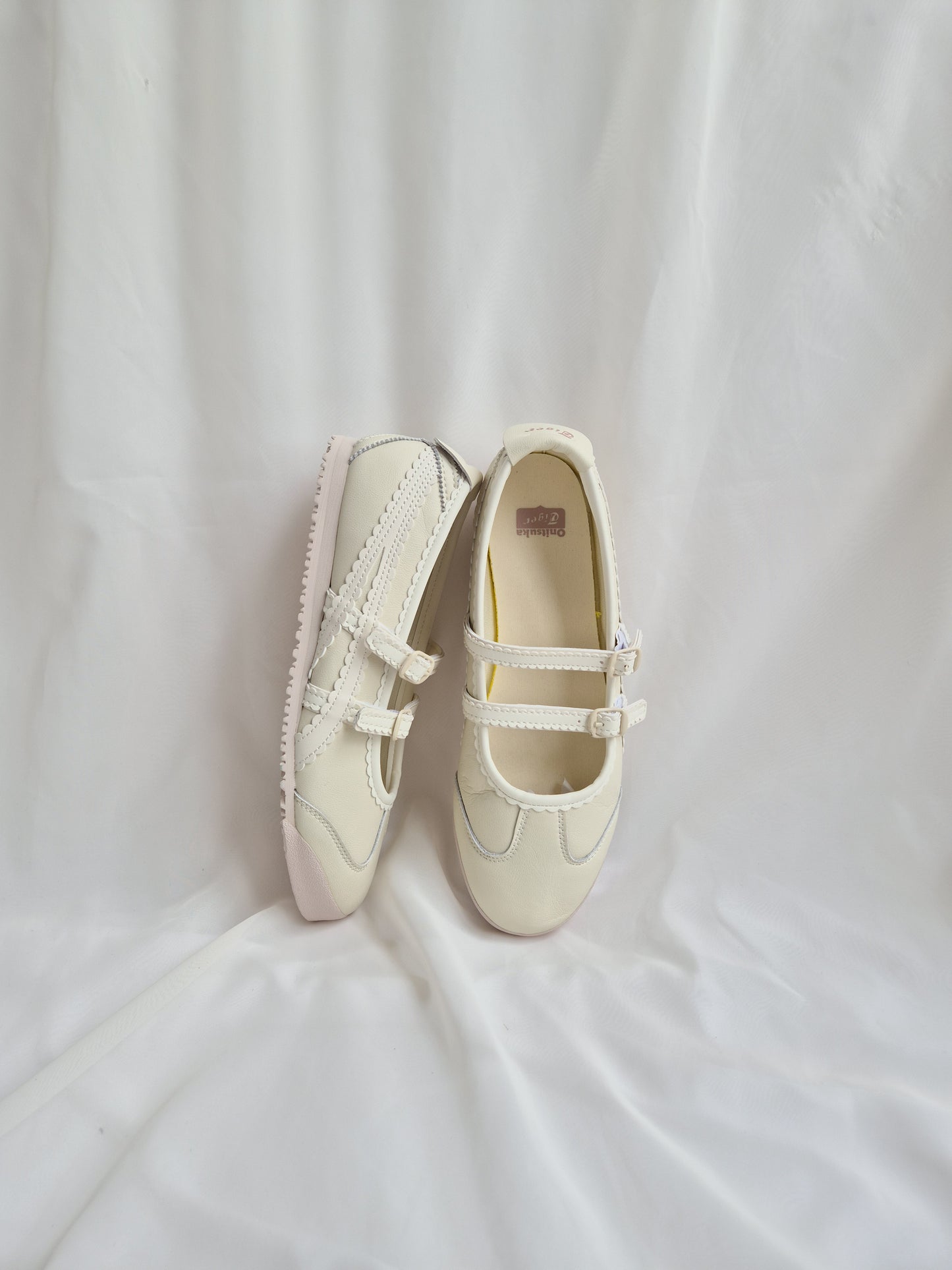 Onitsuka Tiger Ballet white cream