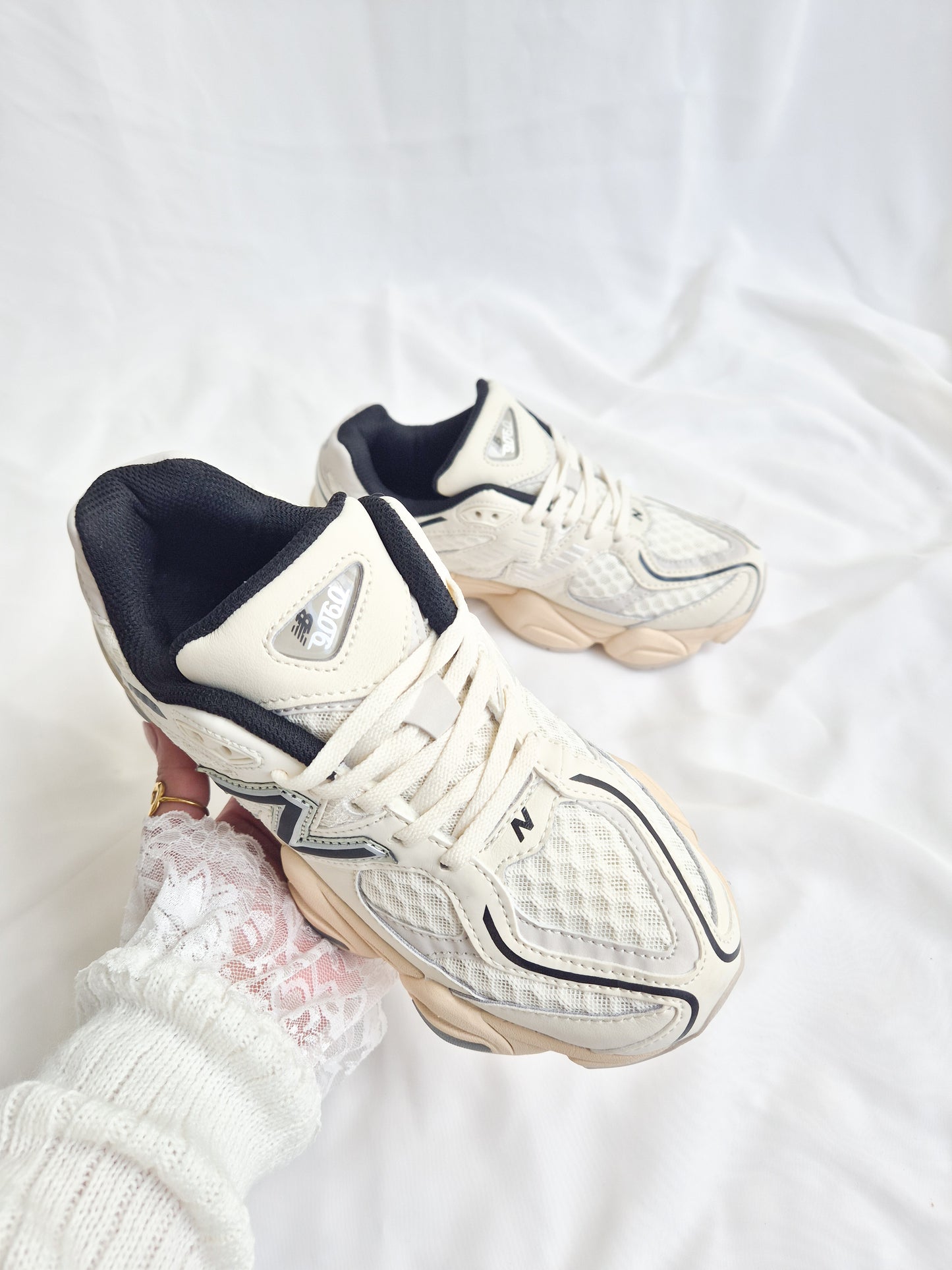NB 9060 Line Beige Black