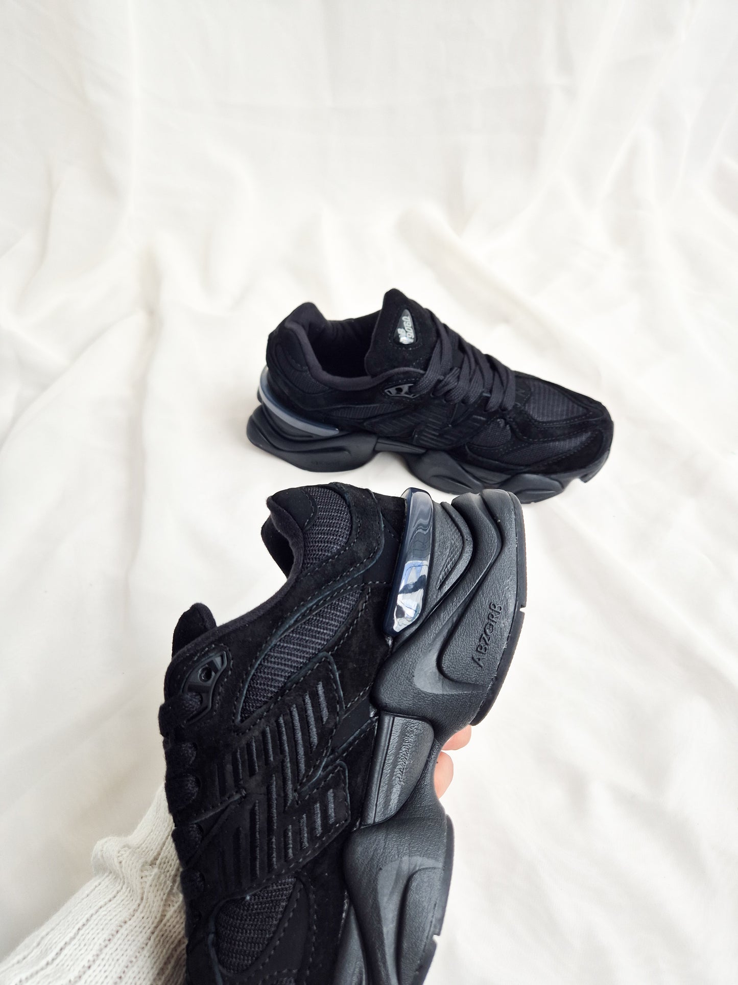 9060 lifestyle black