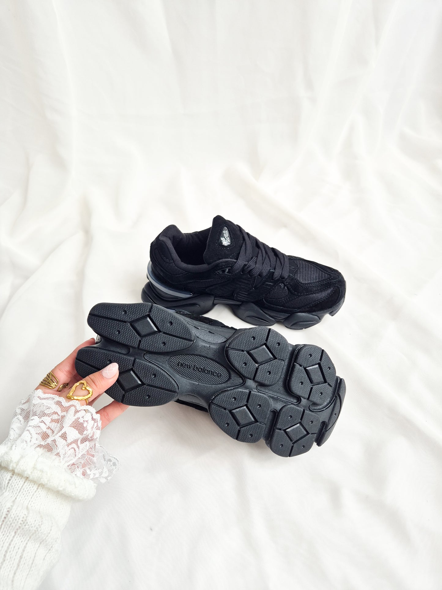 9060 lifestyle black