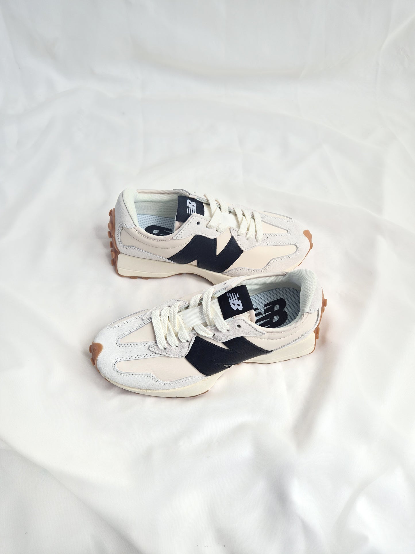 New Balance 327 Black Navy