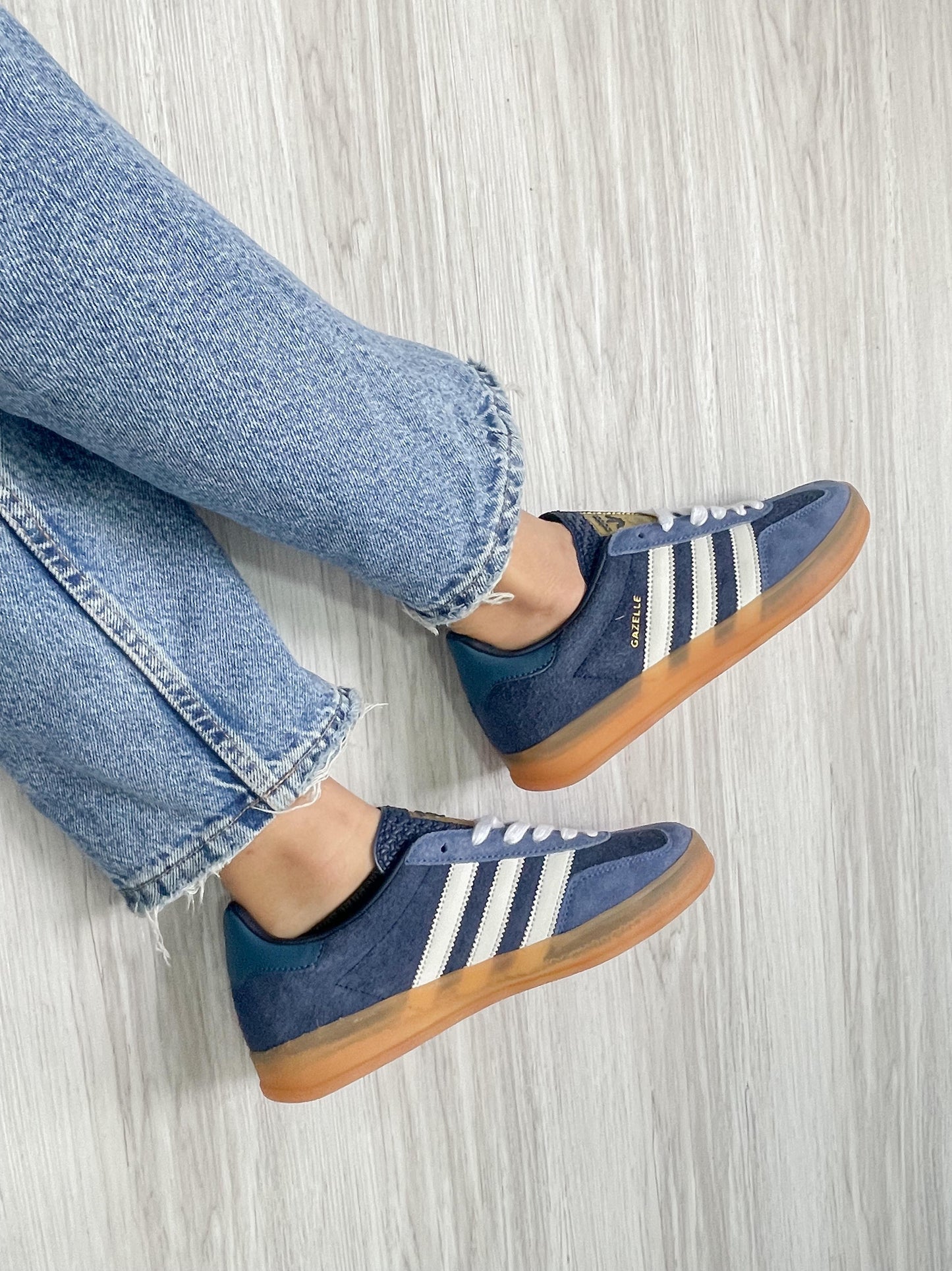 Gazelle Indoor Dark Blue Bliss