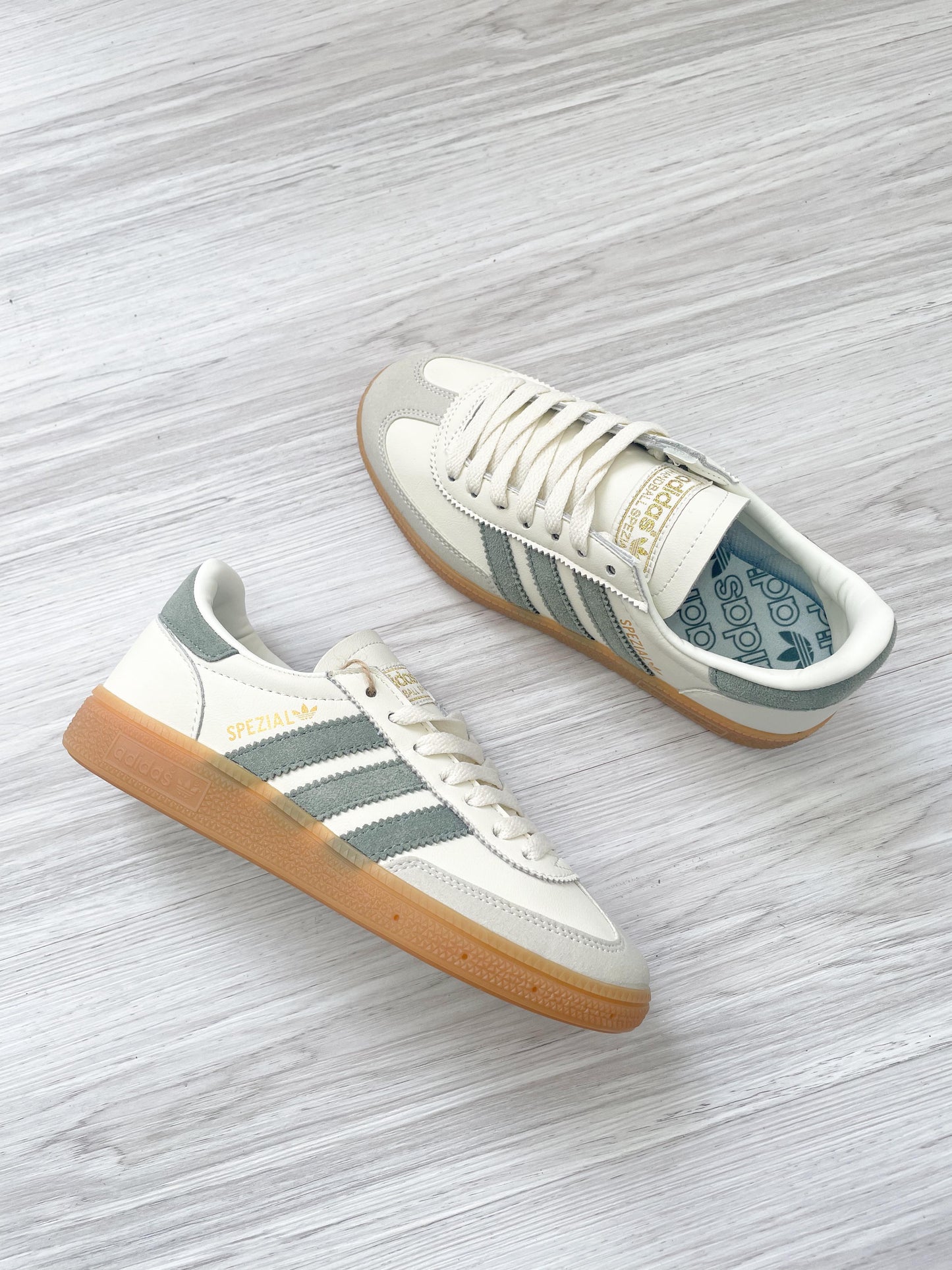 Spezial Silver Green