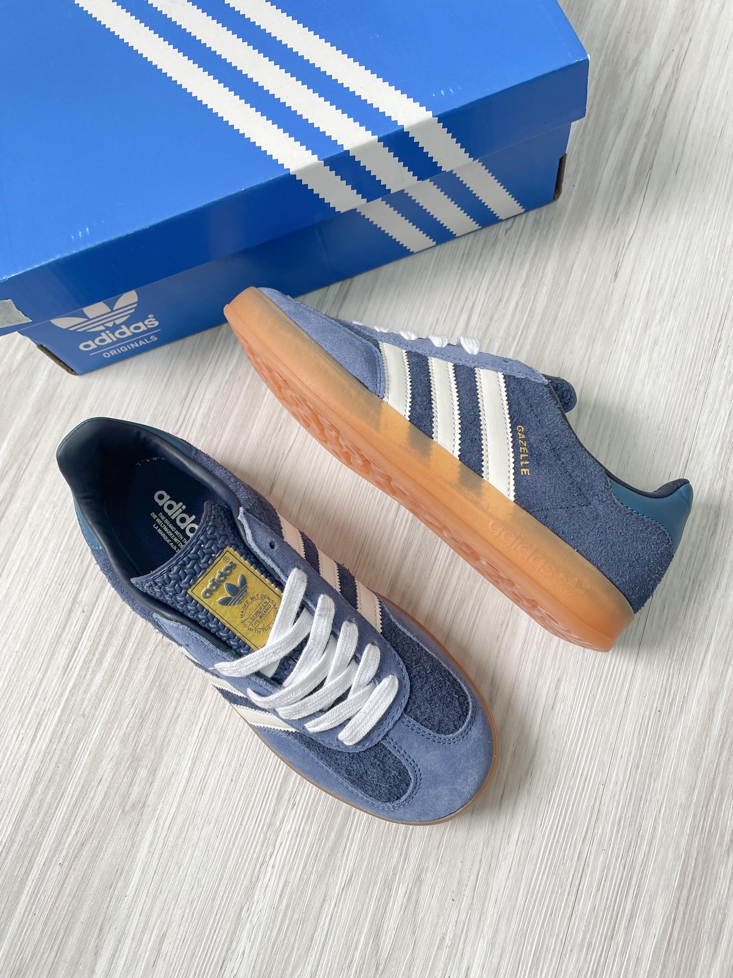 Gazelle Indoor Dark Blue Bliss