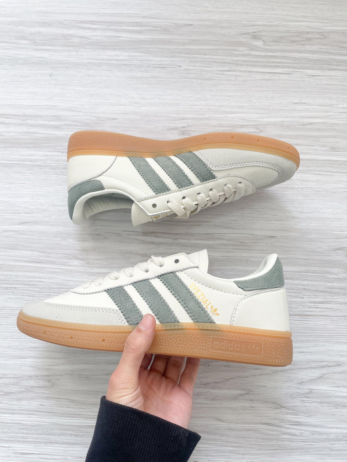 Spezial Silver Green