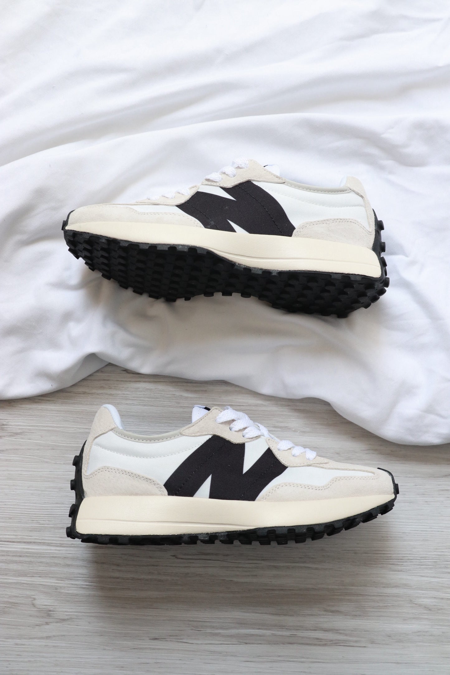 NB 327 Black