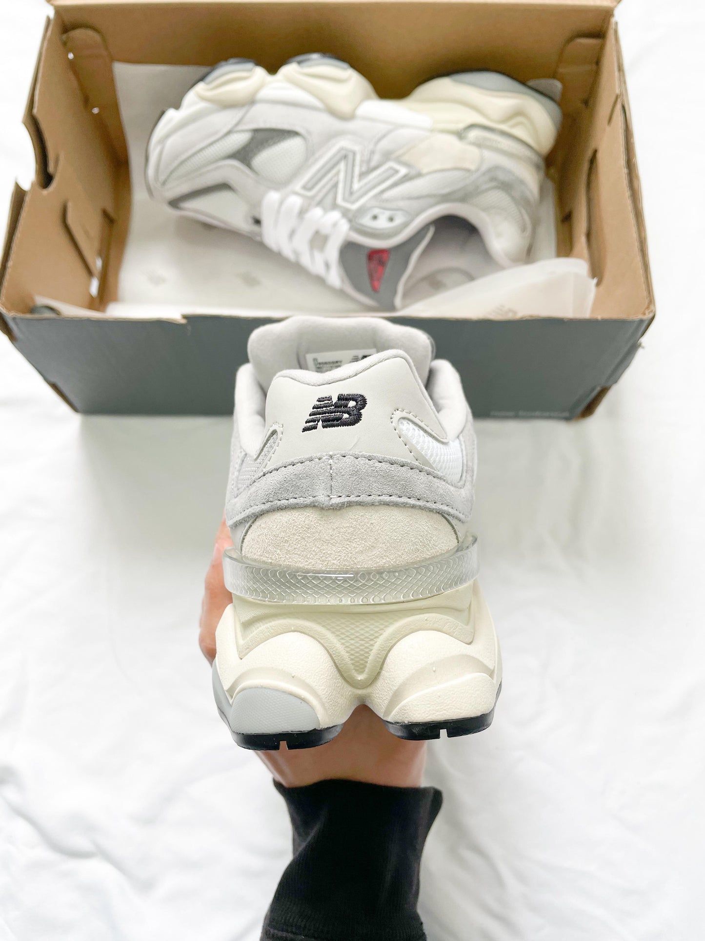 NB 9060 sea salt grey white