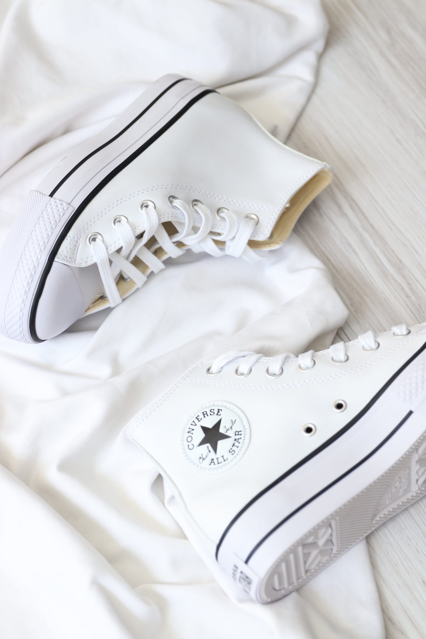 Plataforma White Cuero ( Con Plataforma)