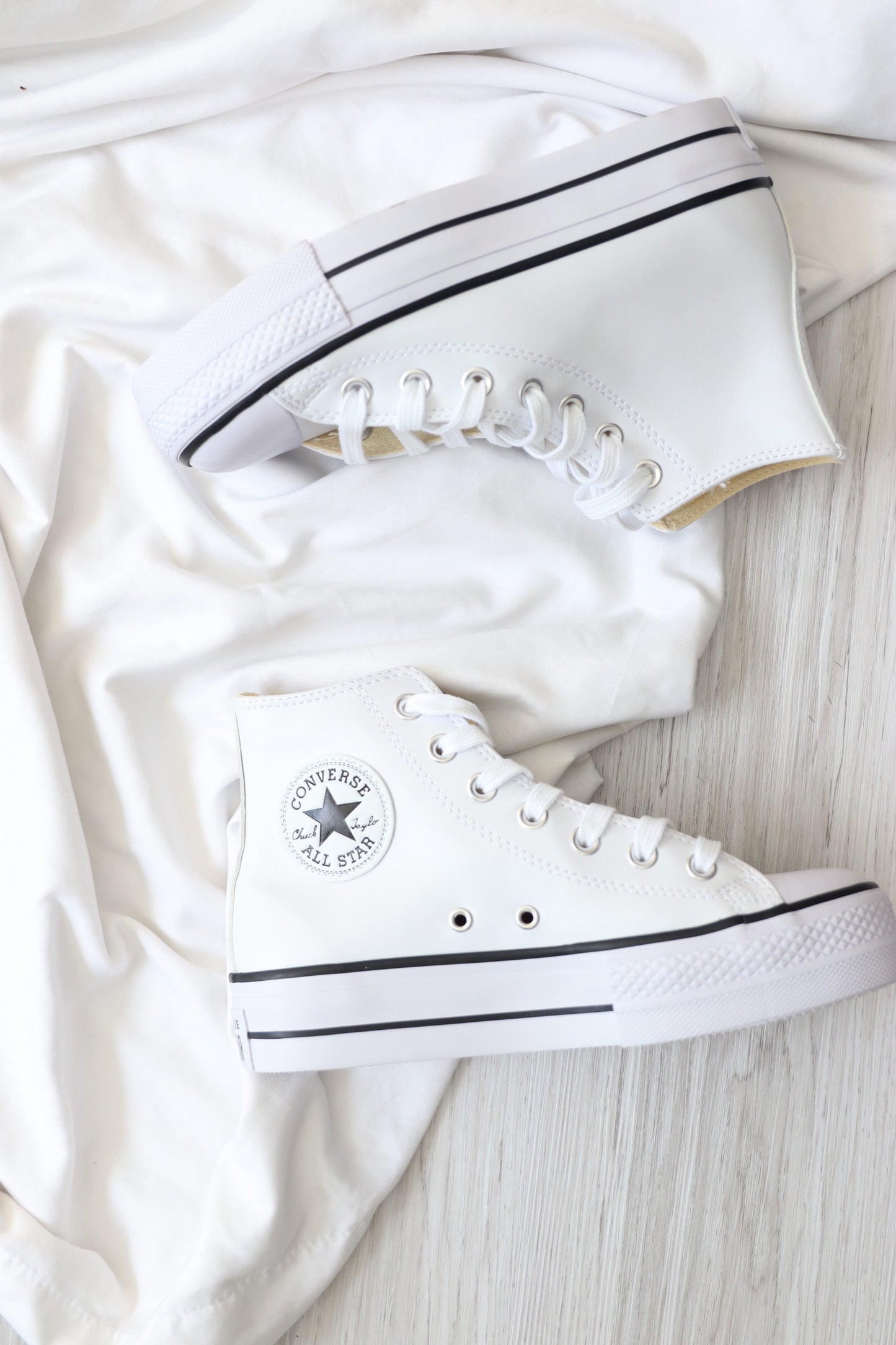 Plataforma White Cuero ( Con Plataforma)