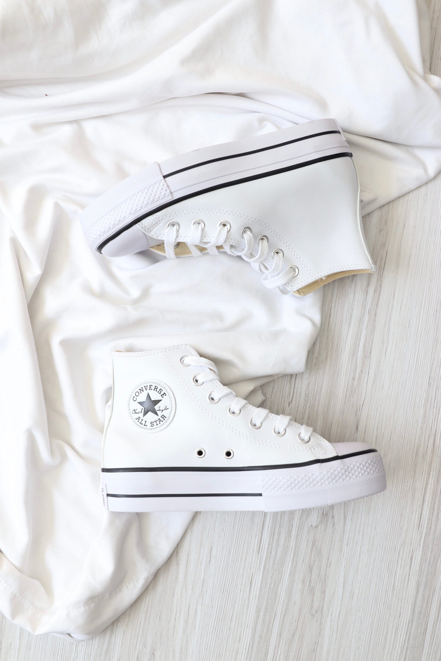 Plataforma White Cuero ( Con Plataforma)