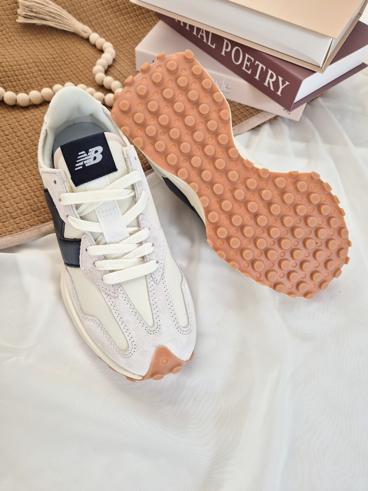 NB 327 White & blue Navy