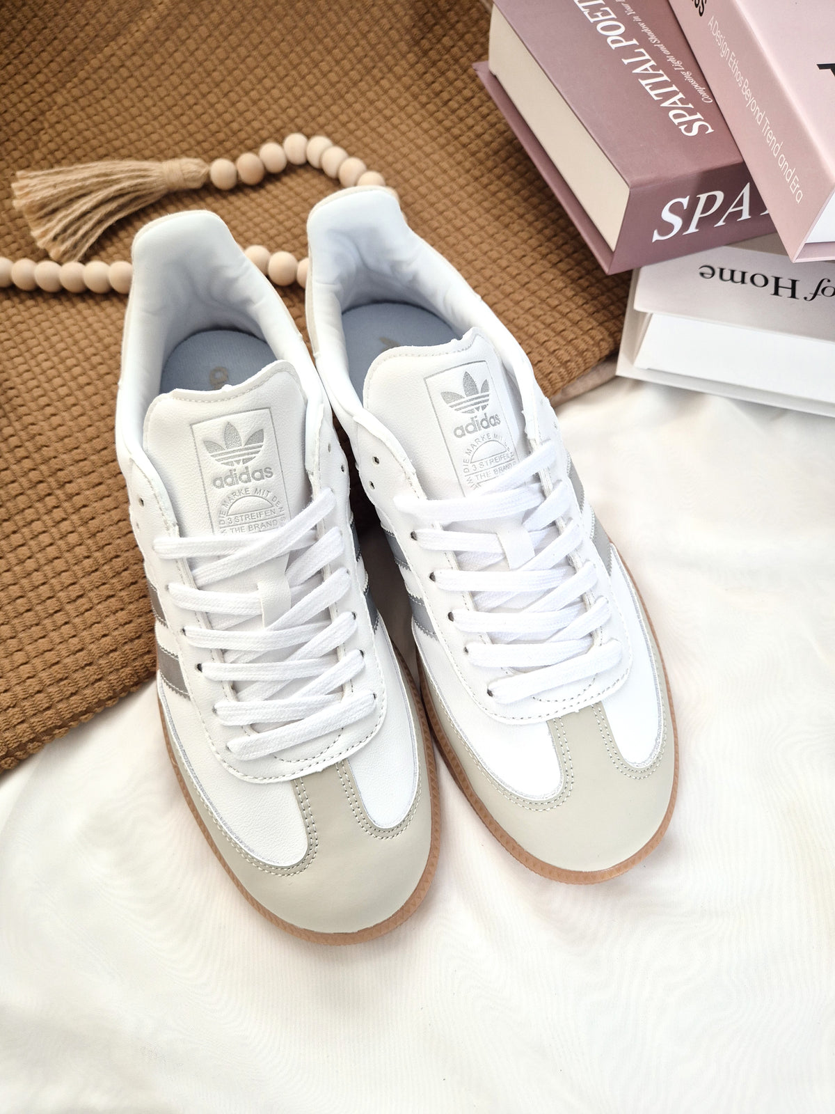 Samba Og Cloud White