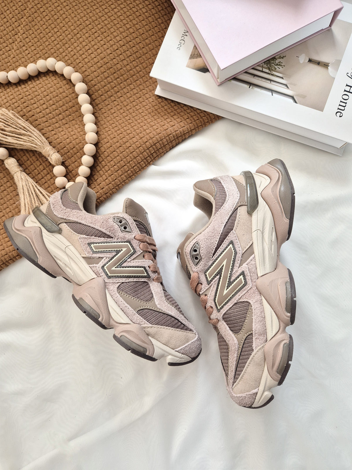NB 9060 Brown Suggar