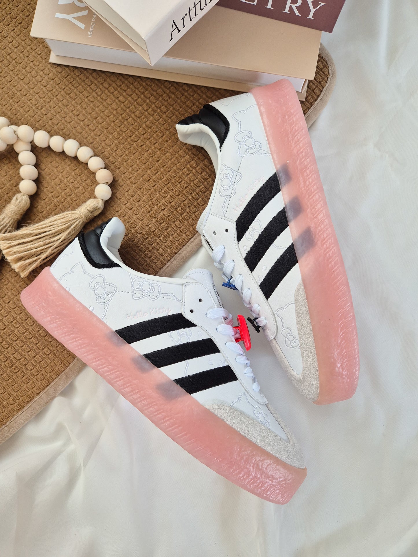 Sambae Hello Kitty