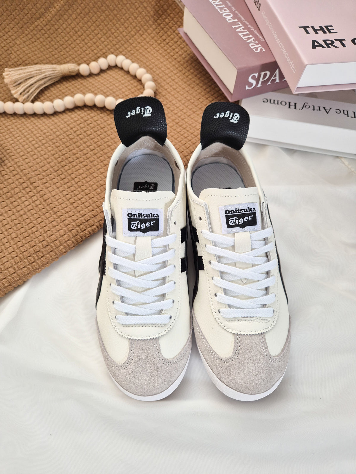 Onitsuka Tiger Black/White