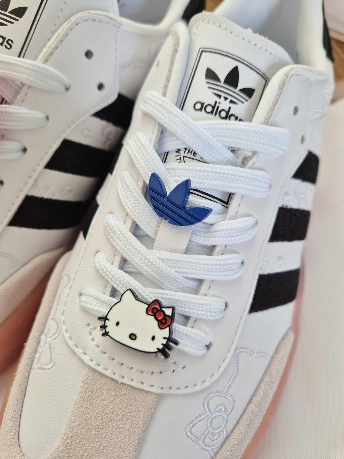 Sambae Hello Kitty
