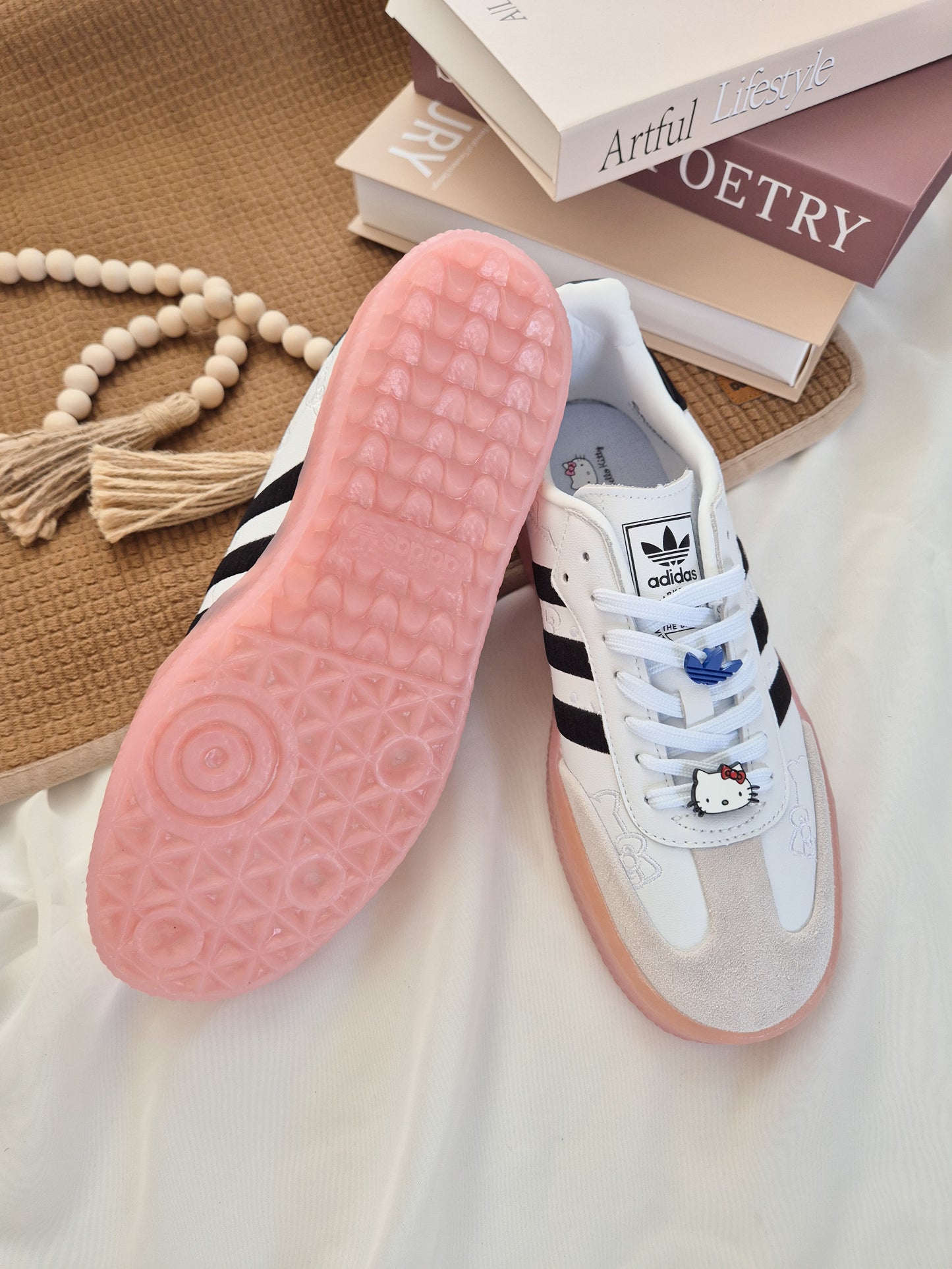 Sambae Hello Kitty