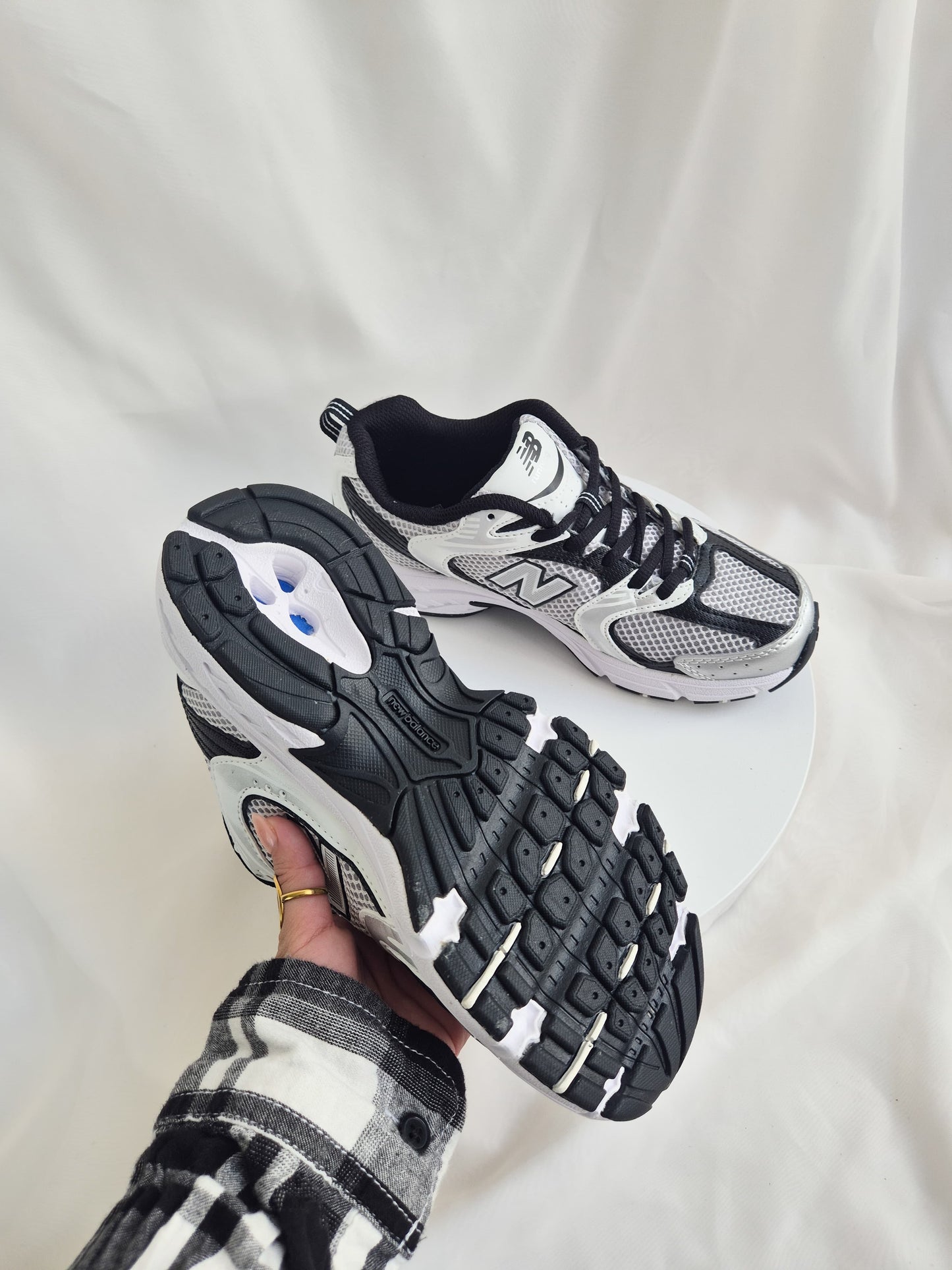 530 Trainers Black/White