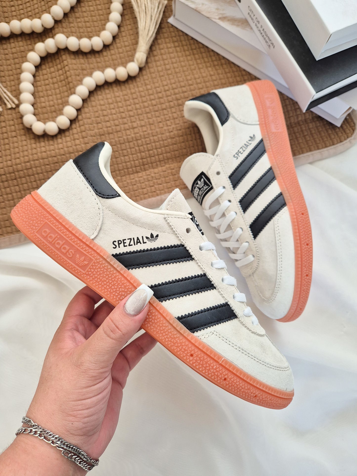 Handball Spezial Core Black