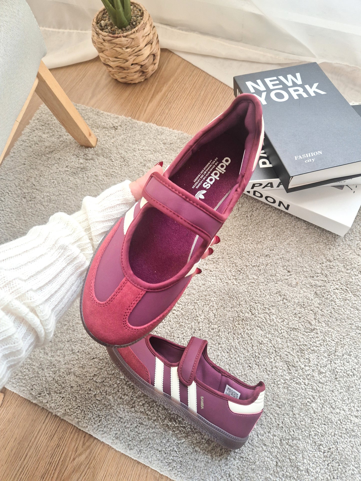 Samba Jane Burgundy