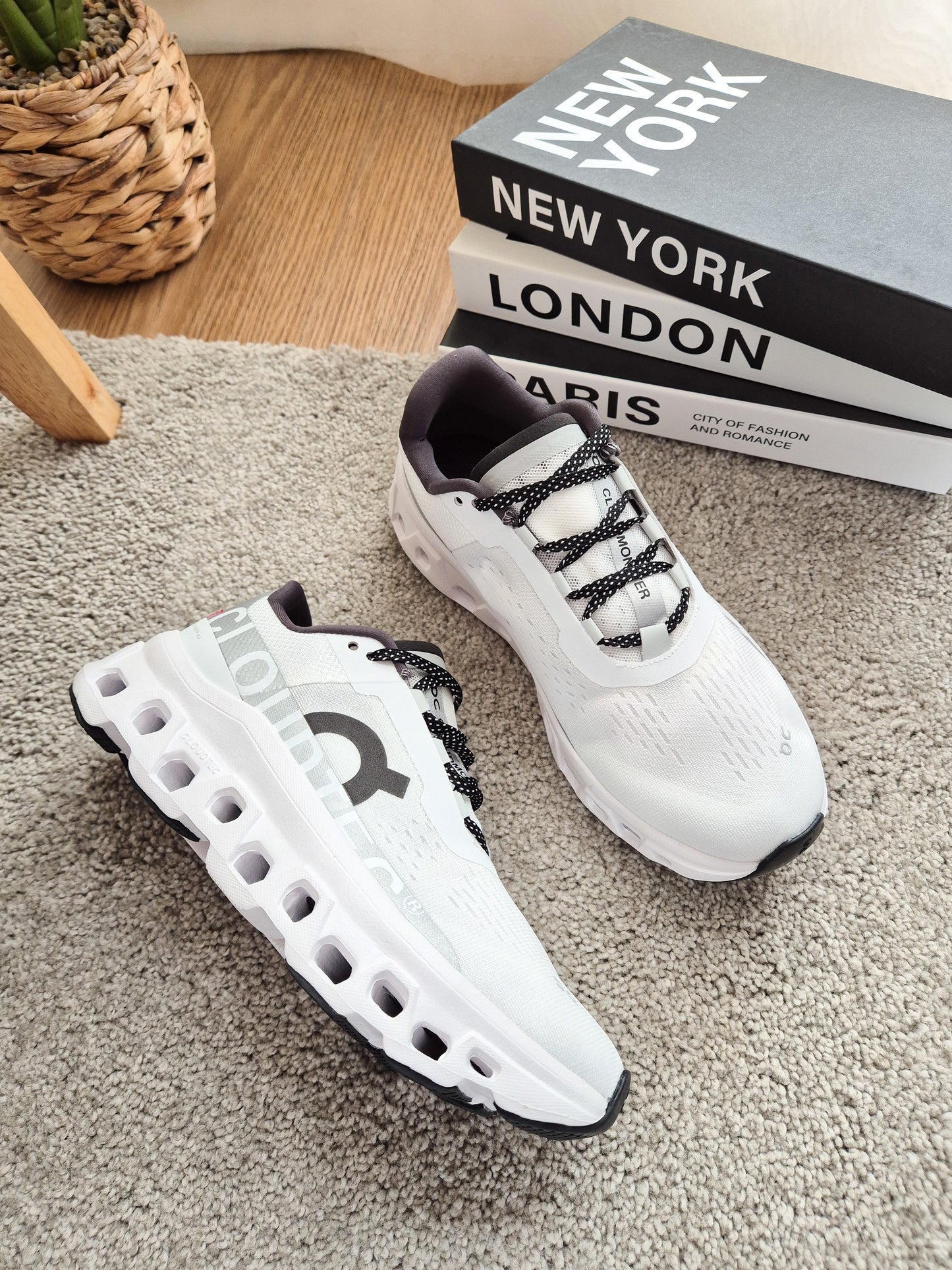 On Cloud Black Rubber