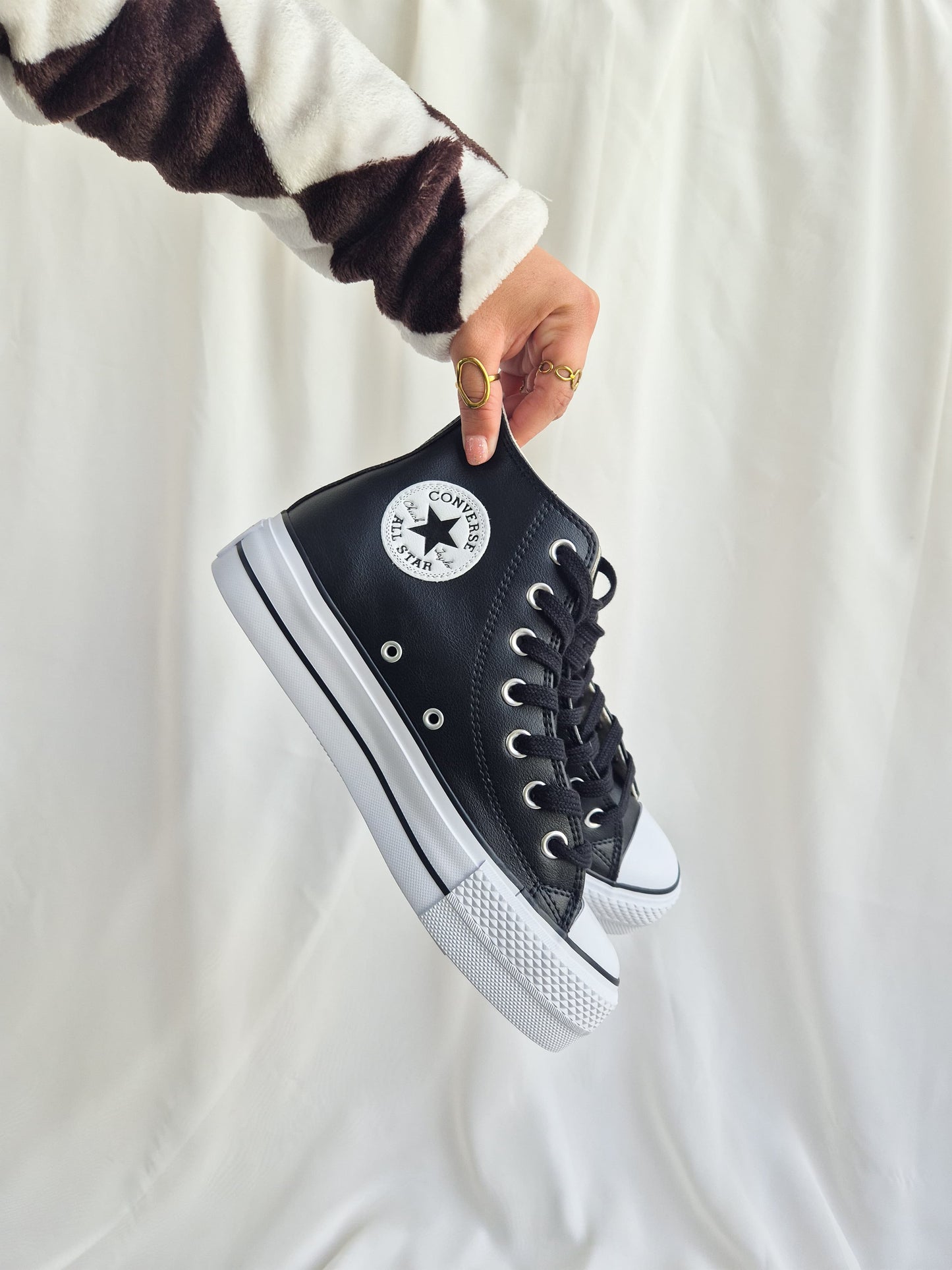 Chuck Taylor Plataforma (Cuero)