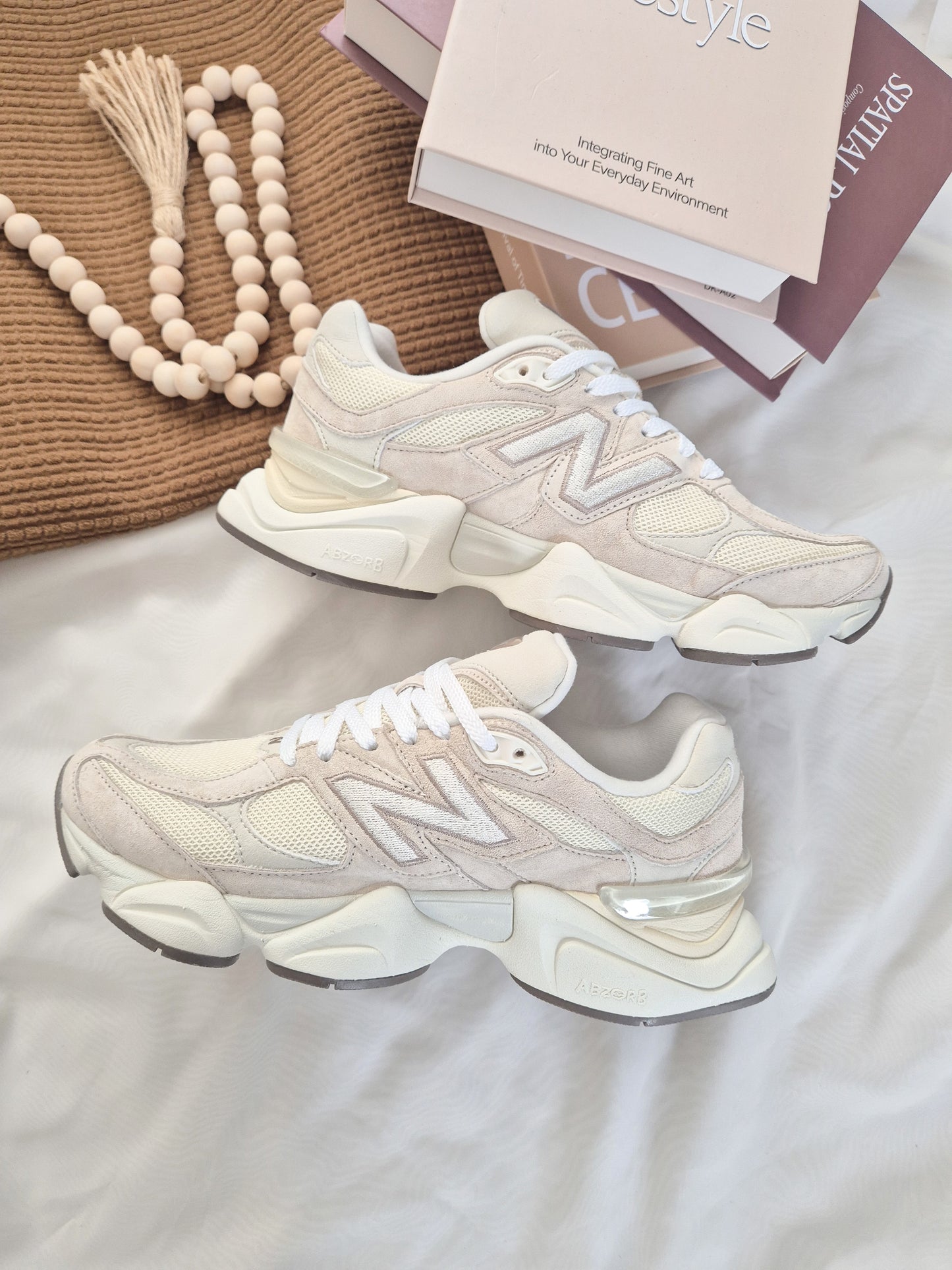 NB 9060 Moonbeam beige