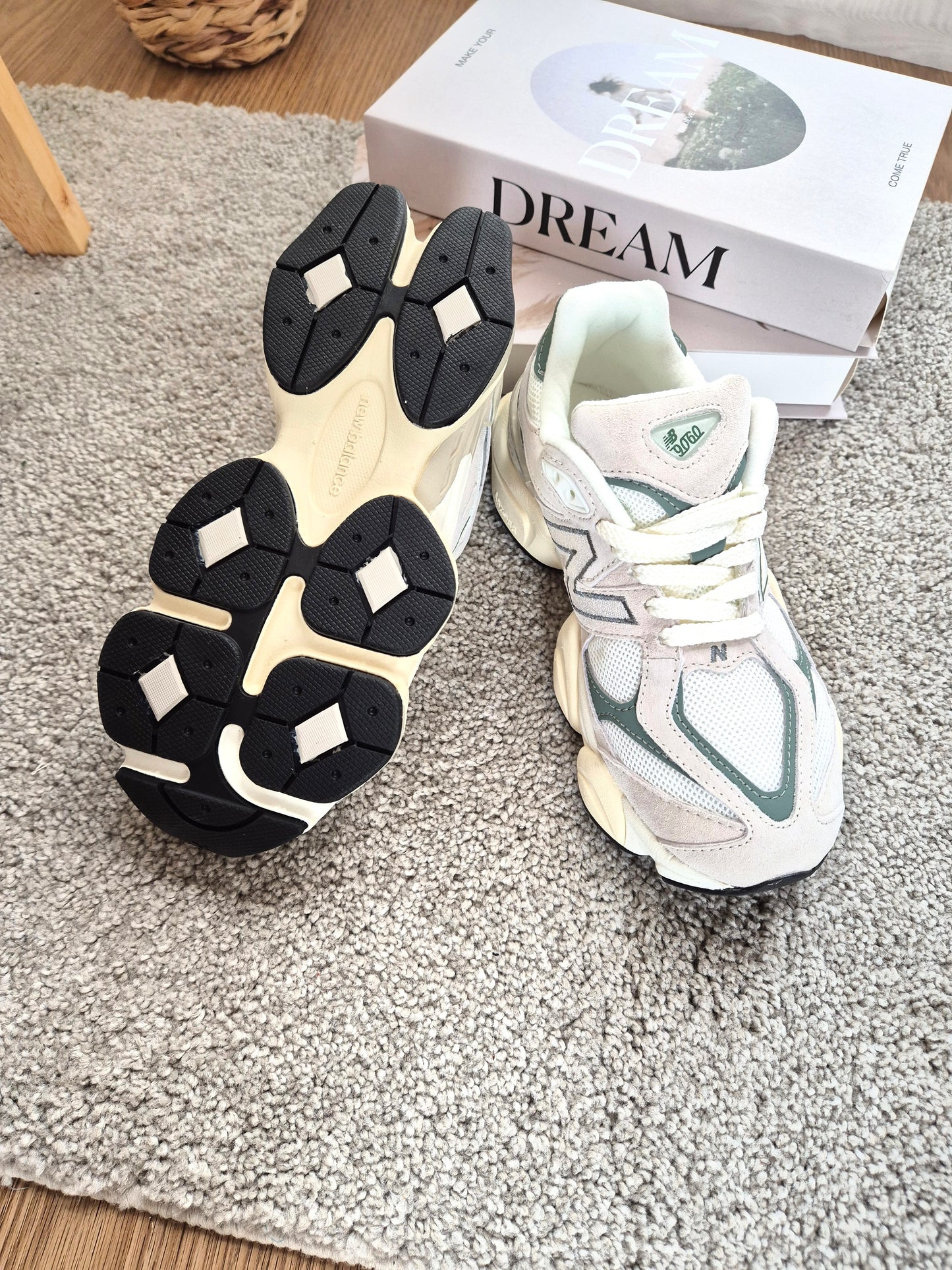 NB 9060 Linen Green