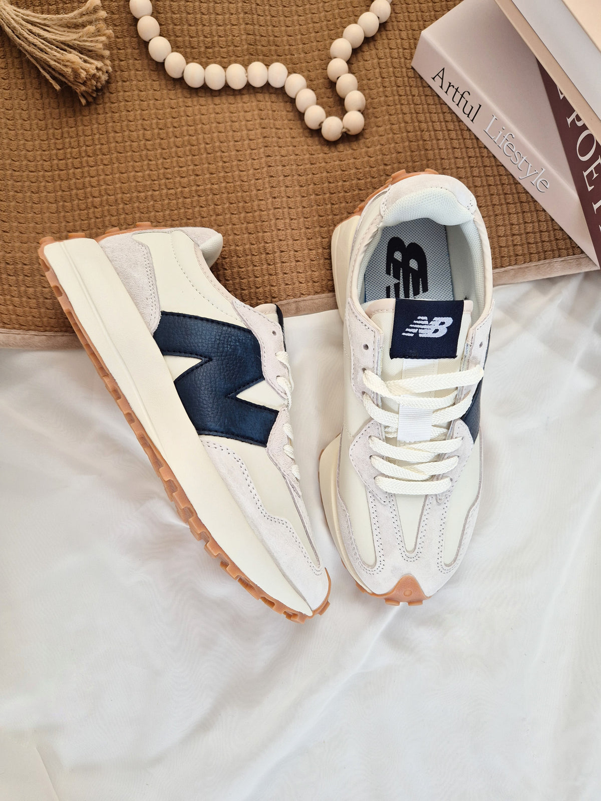NB 327 White & blue Navy