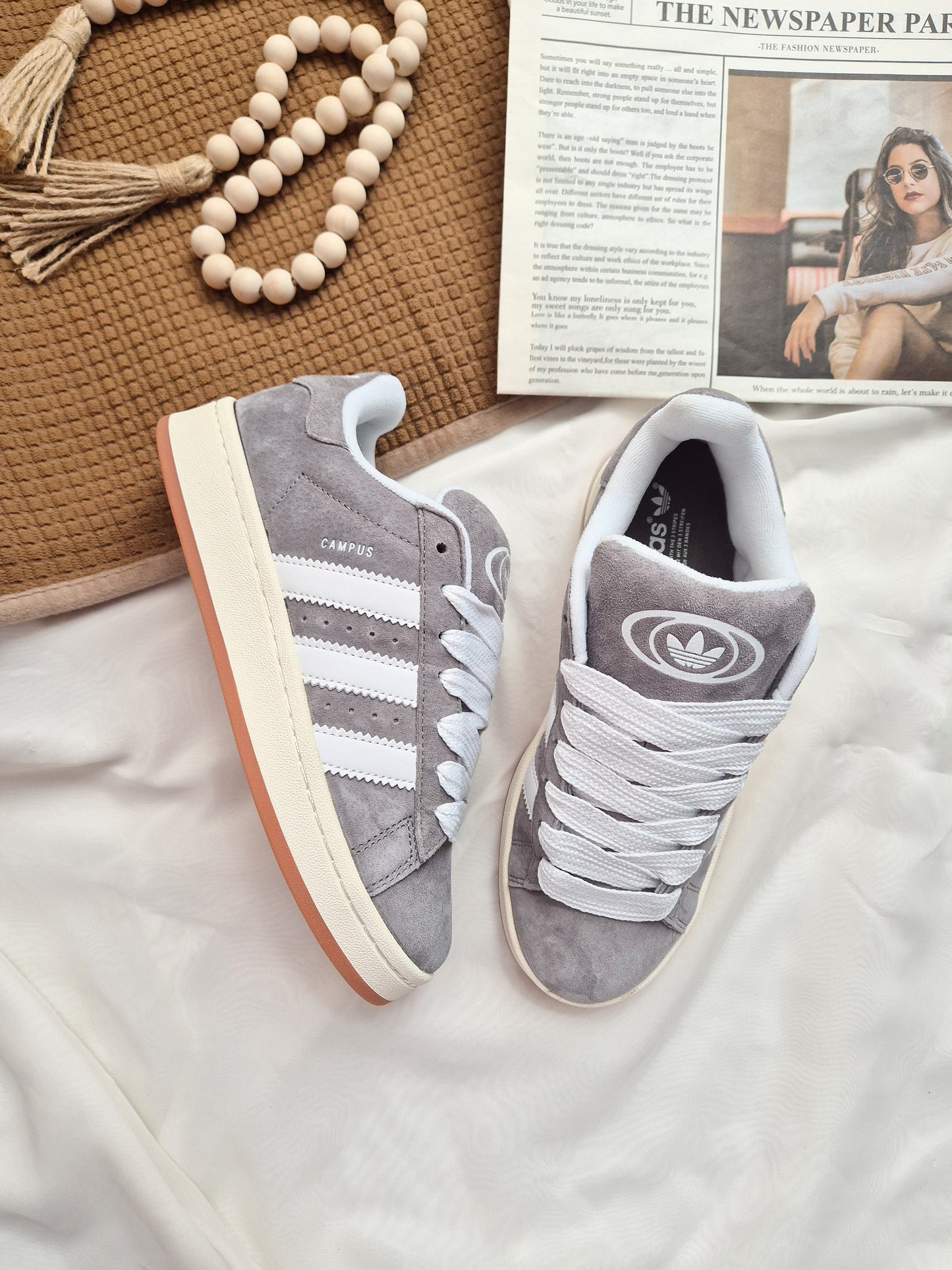 Campus 00s Grey
