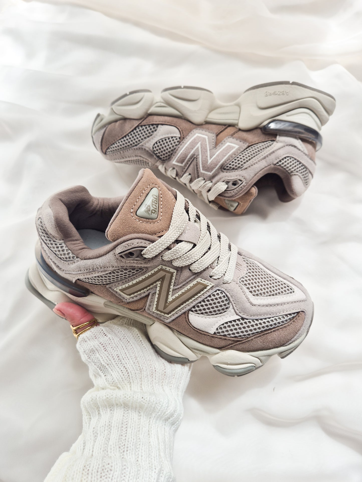 NB 9060  Mushroom / Arid Stone