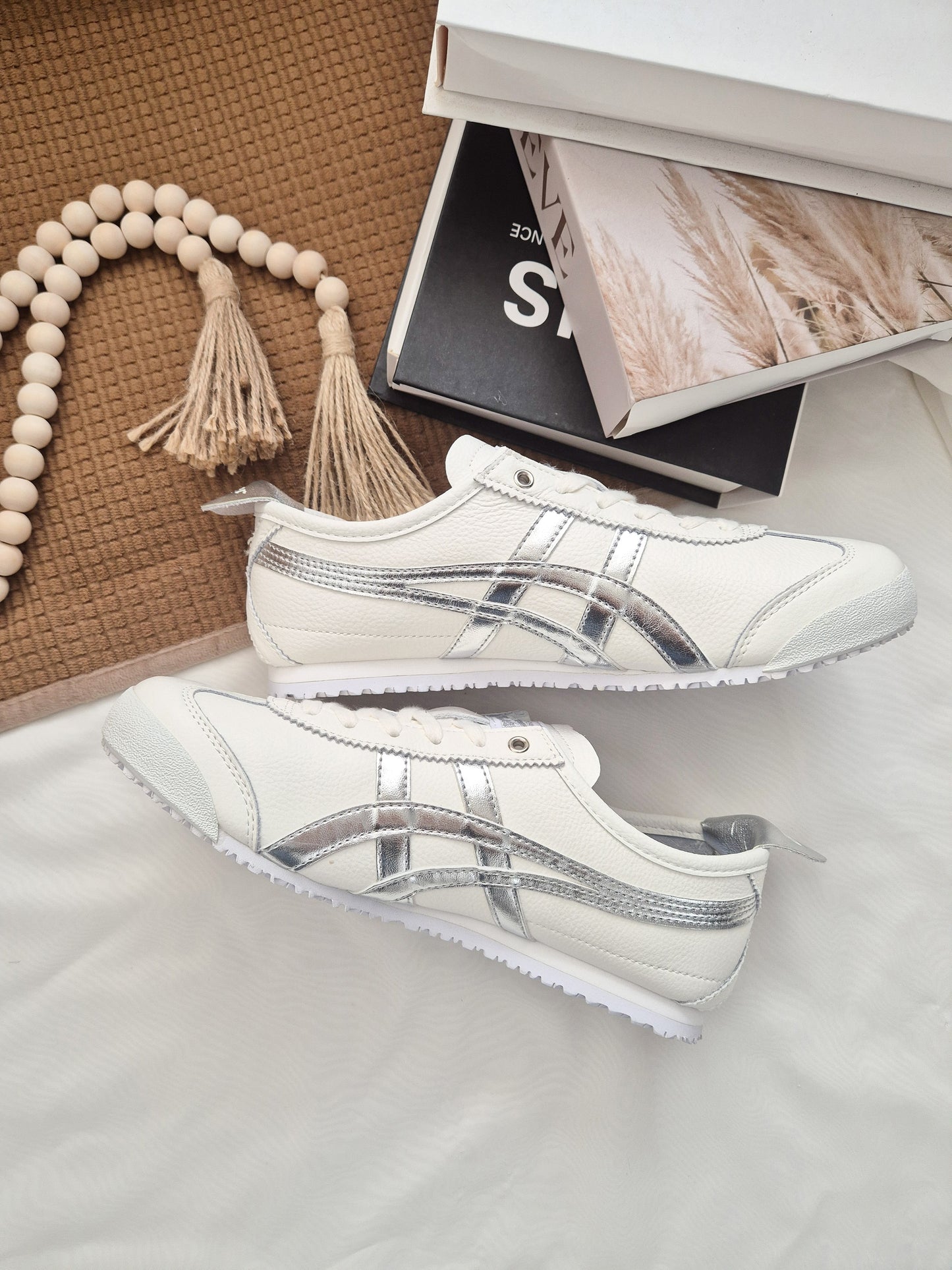 Onitsuka Tiger White/Silver