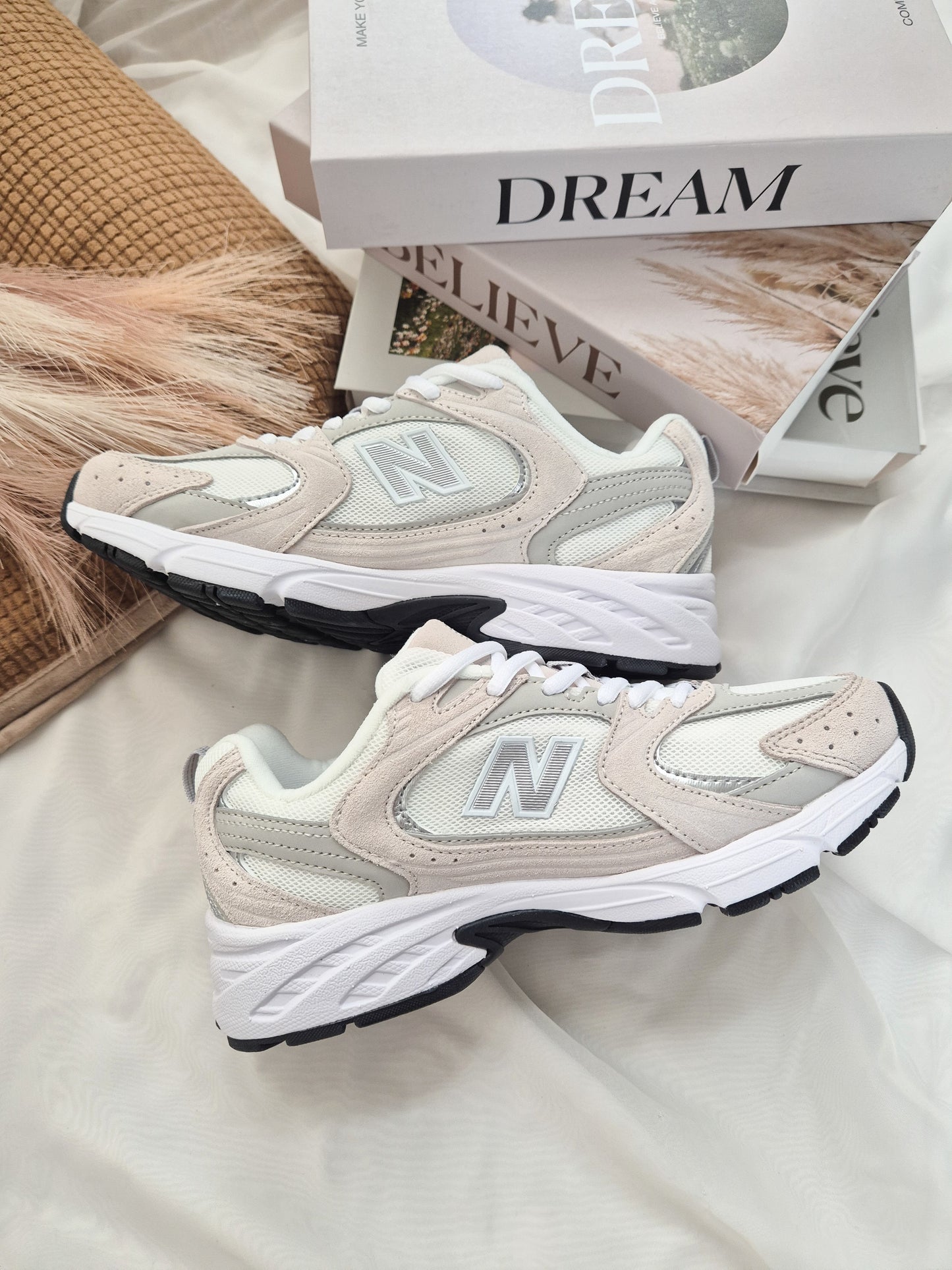 530 BEIGE WHITE (unisex)