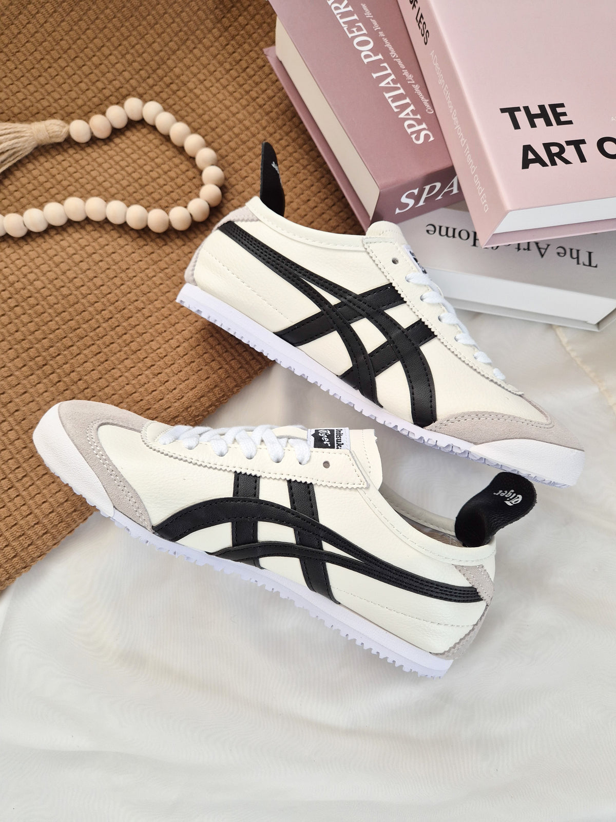 Onitsuka Tiger Black/White