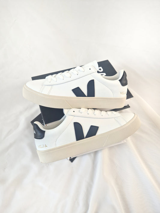 Veja Esplar Black
