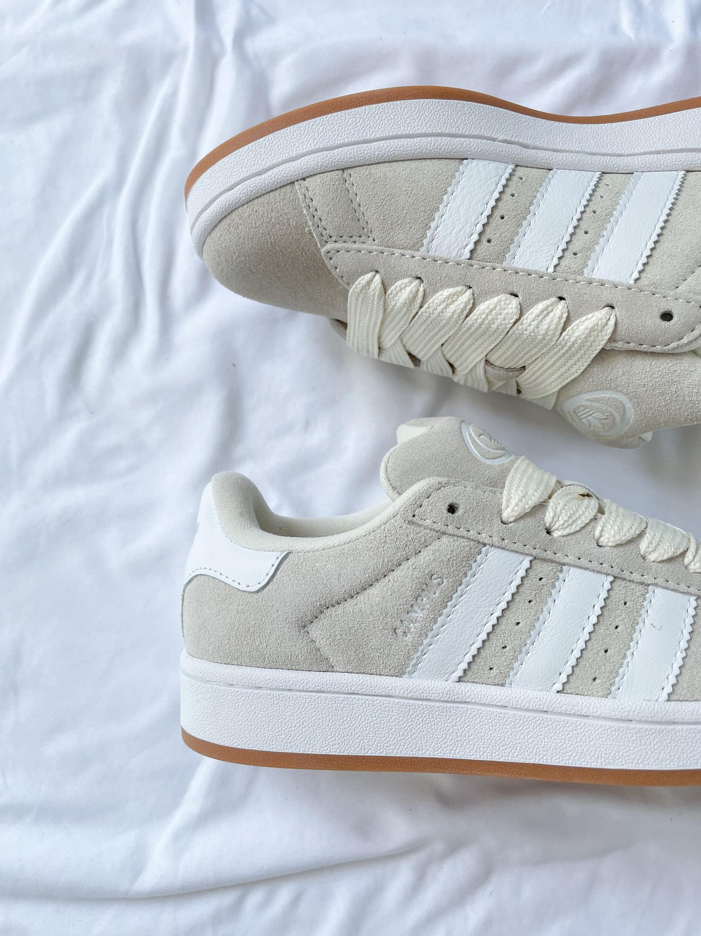 Campus 00s Beige
