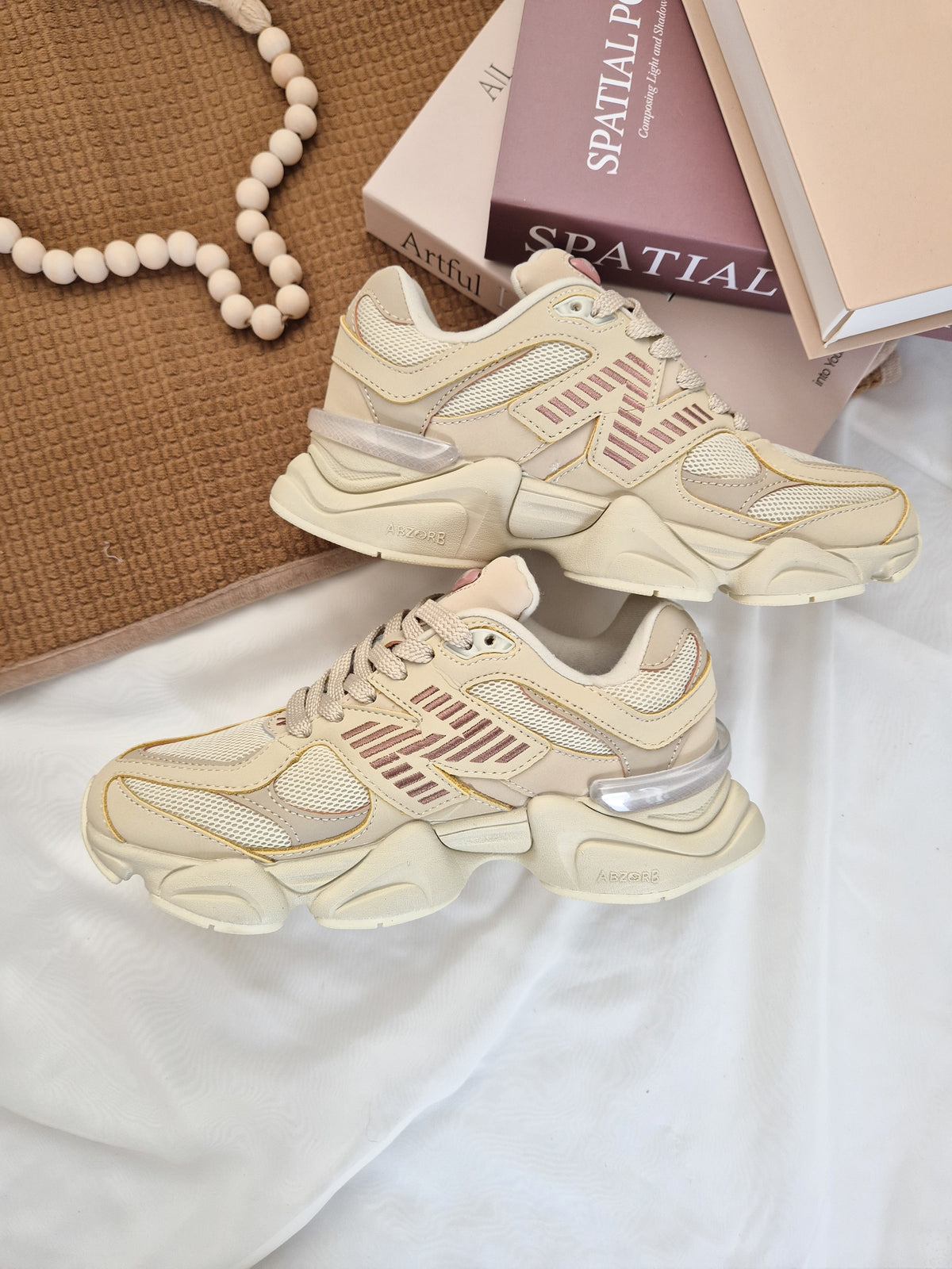 NB 9060 Bone Sparrow